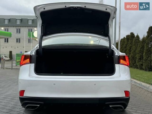 Білий Лексус ІС, об'ємом двигуна 2 л та пробігом 64 тис. км за 20500 $, фото 59 на Automoto.ua