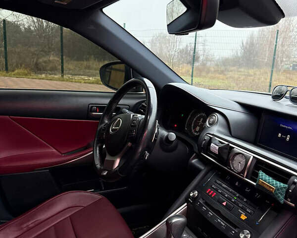 Білий Лексус ІС, об'ємом двигуна 2 л та пробігом 114 тис. км за 20900 $, фото 10 на Automoto.ua