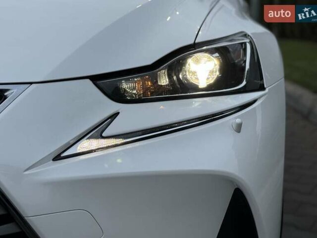 Білий Лексус ІС, об'ємом двигуна 2 л та пробігом 64 тис. км за 20500 $, фото 14 на Automoto.ua