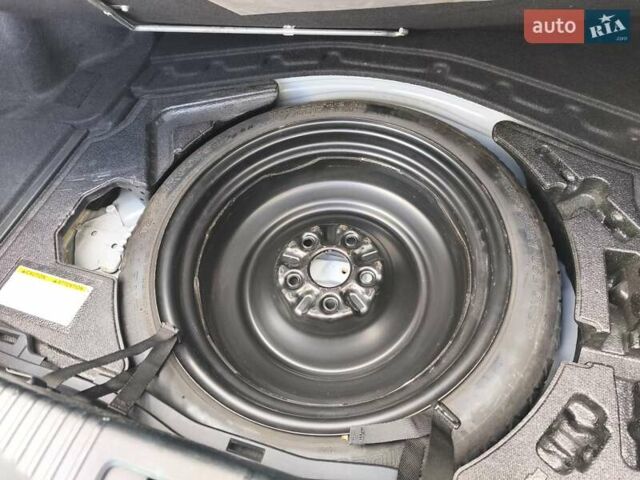 Белый Лексус ИС, объемом двигателя 3.46 л и пробегом 69 тыс. км за 22950 $, фото 30 на Automoto.ua