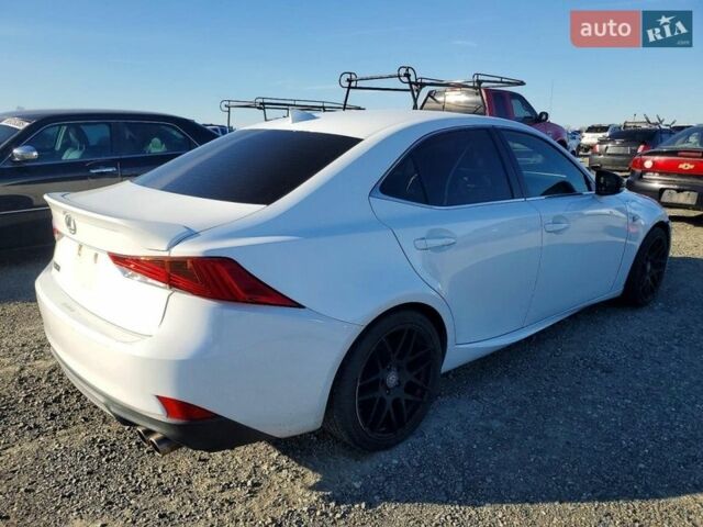 Білий Лексус ІС, об'ємом двигуна 2 л та пробігом 137 тис. км за 3500 $, фото 3 на Automoto.ua