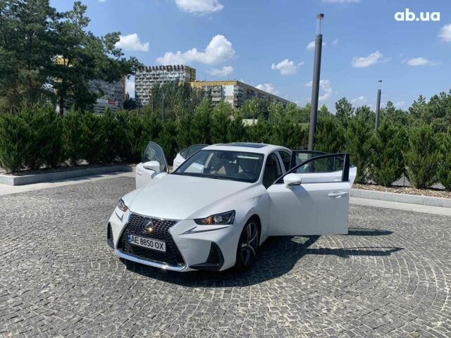 Білий Лексус ІС, об'ємом двигуна 3.5 л та пробігом 68 тис. км за 23700 $, фото 1 на Automoto.ua