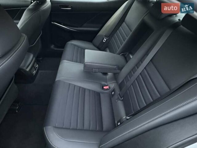 Білий Лексус ІС, об'ємом двигуна 2 л та пробігом 64 тис. км за 20500 $, фото 52 на Automoto.ua