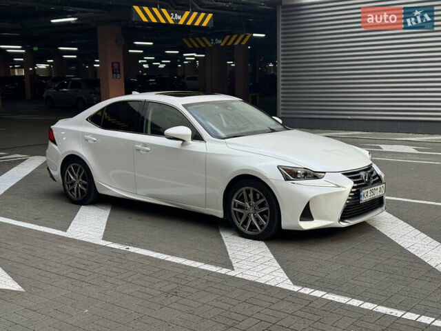 Белый Лексус ИС, объемом двигателя 2 л и пробегом 59 тыс. км за 20700 $, фото 6 на Automoto.ua