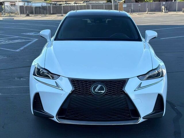 Белый Лексус ИС, объемом двигателя 3.5 л и пробегом 53 тыс. км за 9800 $, фото 1 на Automoto.ua