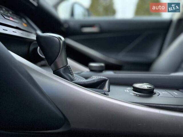 Білий Лексус ІС, об'ємом двигуна 2 л та пробігом 64 тис. км за 20500 $, фото 39 на Automoto.ua