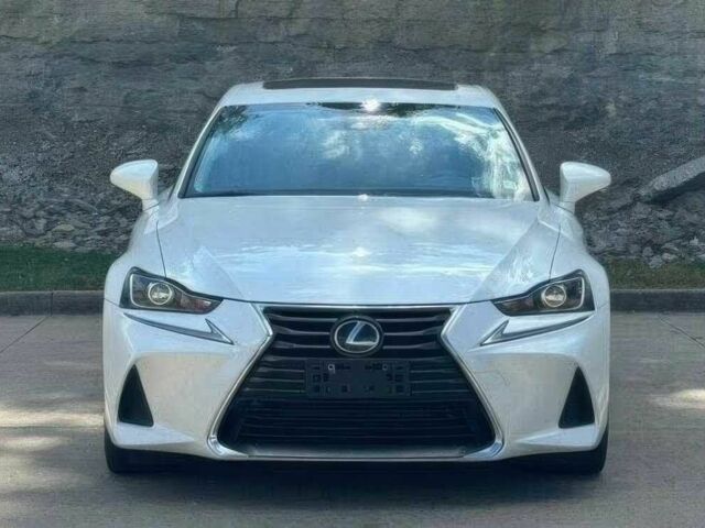 Белый Лексус ИС, объемом двигателя 3.5 л и пробегом 61 тыс. км за 5900 $, фото 1 на Automoto.ua