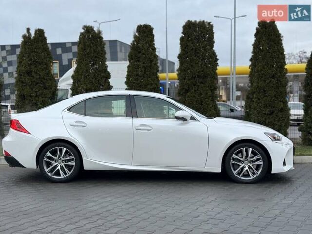 Білий Лексус ІС, об'ємом двигуна 2 л та пробігом 64 тис. км за 20500 $, фото 1 на Automoto.ua