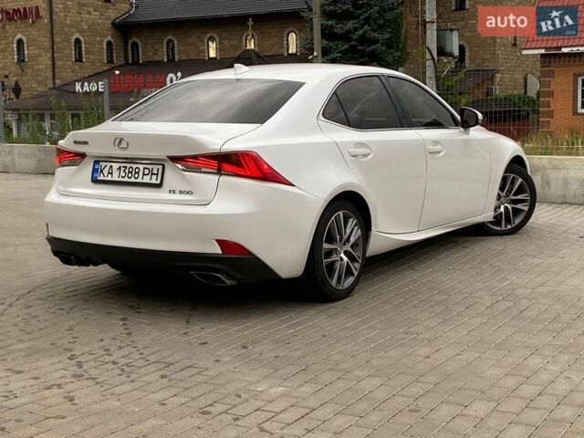 Білий Лексус ІС, об'ємом двигуна 2 л та пробігом 164 тис. км за 20000 $, фото 5 на Automoto.ua