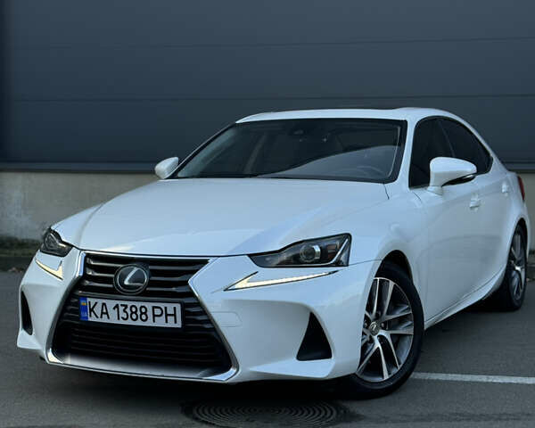 Білий Лексус ІС, об'ємом двигуна 2 л та пробігом 159 тис. км за 17799 $, фото 2 на Automoto.ua