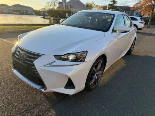 Белый Лексус ИС, объемом двигателя 3.5 л и пробегом 64 тыс. км за 11100 $, фото 2 на Automoto.ua