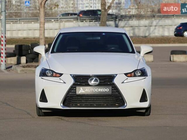 Білий Лексус ІС, об'ємом двигуна 2 л та пробігом 147 тис. км за 22900 $, фото 1 на Automoto.ua