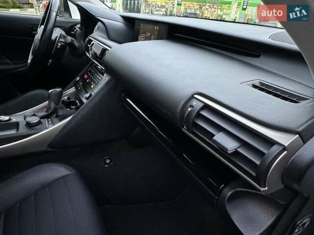 Білий Лексус ІС, об'ємом двигуна 2 л та пробігом 64 тис. км за 20500 $, фото 65 на Automoto.ua