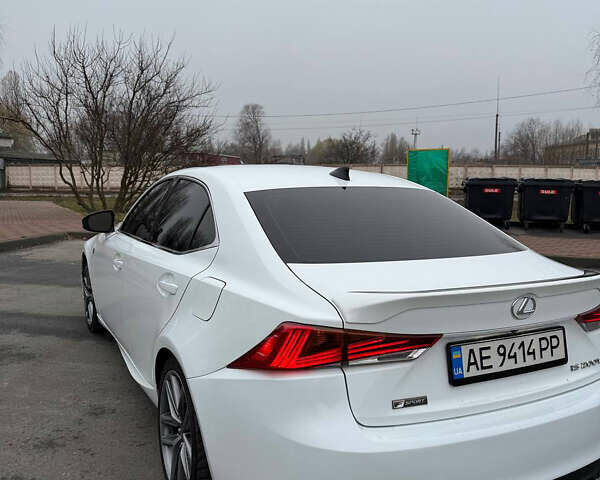 Білий Лексус ІС, об'ємом двигуна 2 л та пробігом 114 тис. км за 20900 $, фото 3 на Automoto.ua