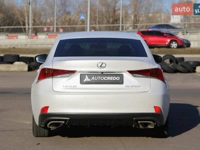 Білий Лексус ІС, об'ємом двигуна 2 л та пробігом 147 тис. км за 22900 $, фото 5 на Automoto.ua