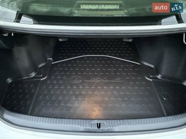 Білий Лексус ІС, об'ємом двигуна 2 л та пробігом 64 тис. км за 20500 $, фото 56 на Automoto.ua