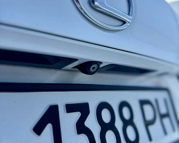 Білий Лексус ІС, об'ємом двигуна 2 л та пробігом 159 тис. км за 17799 $, фото 25 на Automoto.ua