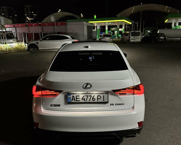 Білий Лексус ІС, об'ємом двигуна 2 л та пробігом 96 тис. км за 18500 $, фото 1 на Automoto.ua