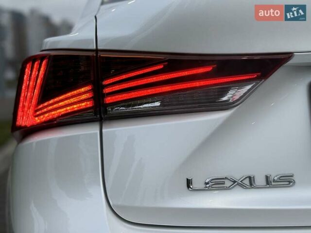 Білий Лексус ІС, об'ємом двигуна 2 л та пробігом 64 тис. км за 20500 $, фото 3 на Automoto.ua