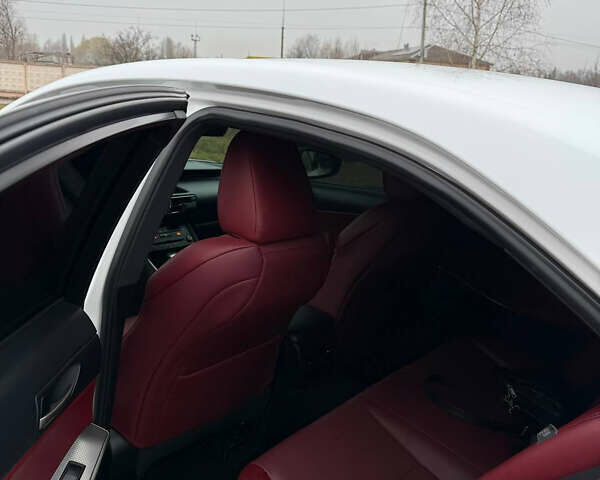 Білий Лексус ІС, об'ємом двигуна 2 л та пробігом 114 тис. км за 20900 $, фото 14 на Automoto.ua