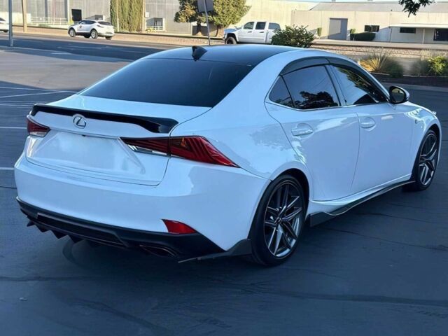 Белый Лексус ИС, объемом двигателя 3.5 л и пробегом 53 тыс. км за 9800 $, фото 3 на Automoto.ua