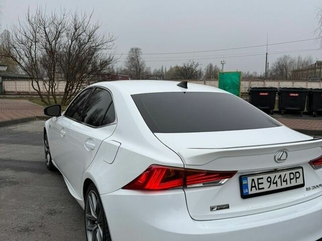 Белый Лексус ИС, объемом двигателя 2 л и пробегом 123 тыс. км за 18500 $, фото 10 на Automoto.ua