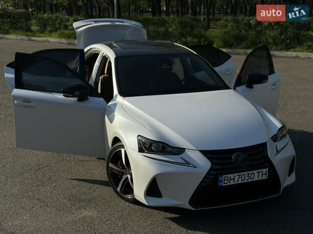 Белый Лексус ИС, объемом двигателя 3.46 л и пробегом 36 тыс. км за 26200 $, фото 49 на Automoto.ua