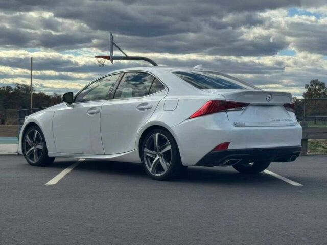 Белый Лексус ИС, объемом двигателя 3.5 л и пробегом 41 тыс. км за 8500 $, фото 3 на Automoto.ua