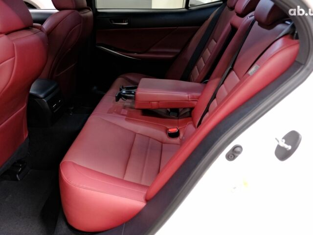 Белый Лексус ИС, объемом двигателя 3.5 л и пробегом 66 тыс. км за 19900 $, фото 7 на Automoto.ua