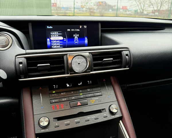 Белый Лексус ИС, объемом двигателя 2 л и пробегом 42 тыс. км за 20900 $, фото 34 на Automoto.ua