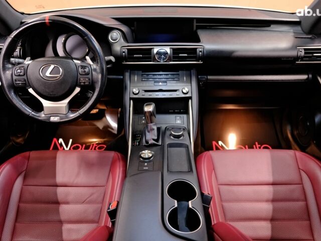 Белый Лексус ИС, объемом двигателя 3.5 л и пробегом 66 тыс. км за 19900 $, фото 6 на Automoto.ua
