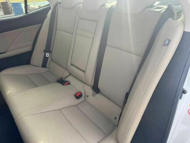 Белый Лексус ИС, объемом двигателя 3.5 л и пробегом 41 тыс. км за 8500 $, фото 10 на Automoto.ua