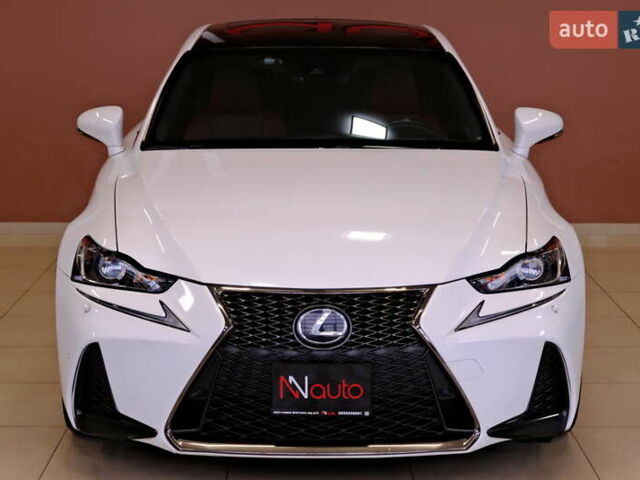 Белый Лексус ИС, объемом двигателя 3.46 л и пробегом 66 тыс. км за 19900 $, фото 1 на Automoto.ua