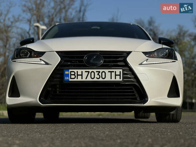 Белый Лексус ИС, объемом двигателя 3.46 л и пробегом 36 тыс. км за 26200 $, фото 11 на Automoto.ua