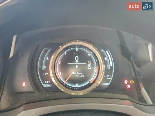 Белый Лексус ИС, объемом двигателя 3.46 л и пробегом 97 тыс. км за 9000 $, фото 8 на Automoto.ua