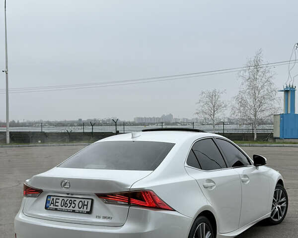 Белый Лексус ИС, объемом двигателя 2 л и пробегом 42 тыс. км за 20900 $, фото 11 на Automoto.ua