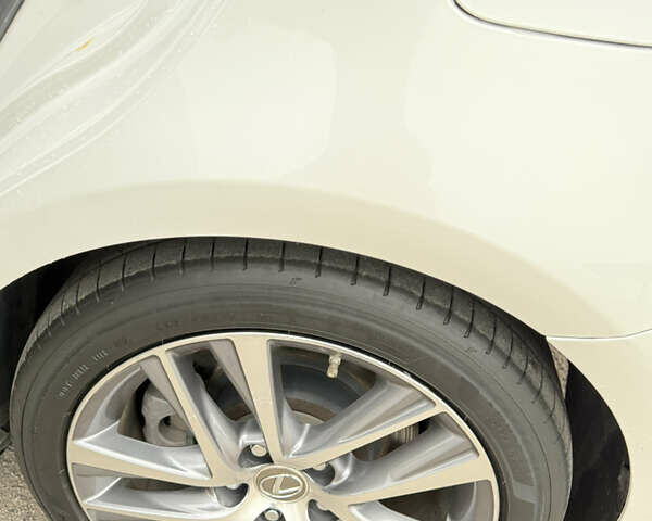 Белый Лексус ИС, объемом двигателя 2 л и пробегом 42 тыс. км за 20900 $, фото 18 на Automoto.ua