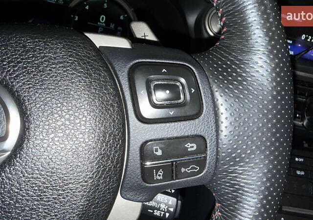 Белый Лексус ИС, объемом двигателя 3.5 л и пробегом 66 тыс. км за 21500 $, фото 6 на Automoto.ua