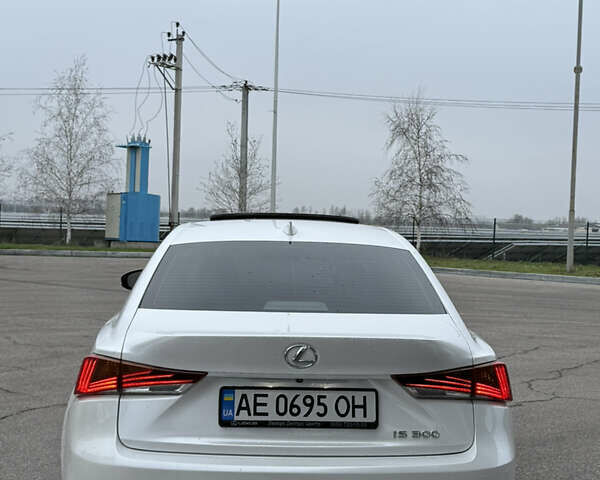 Білий Лексус ІС, об'ємом двигуна 2 л та пробігом 42 тис. км за 20900 $, фото 3 на Automoto.ua