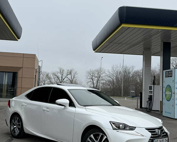 Білий Лексус ІС, об'ємом двигуна 2 л та пробігом 42 тис. км за 20900 $, фото 6 на Automoto.ua