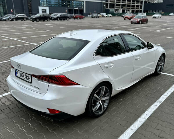 Белый Лексус ИС, объемом двигателя 3.46 л и пробегом 90 тыс. км за 26500 $, фото 3 на Automoto.ua