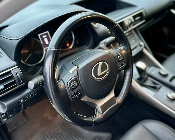 Белый Лексус ИС, объемом двигателя 3.46 л и пробегом 90 тыс. км за 26500 $, фото 8 на Automoto.ua