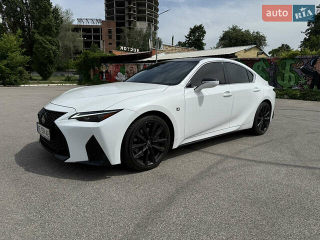 Белый Лексус ИС, объемом двигателя 3.46 л и пробегом 32 тыс. км за 38000 $, фото 2 на Automoto.ua