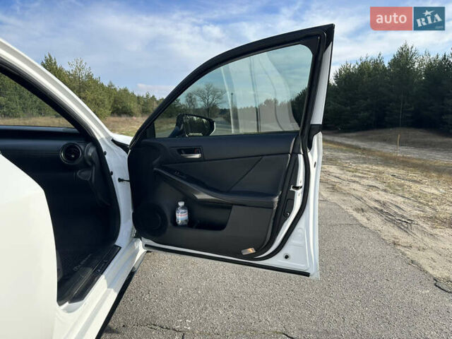 Білий Лексус ІС, об'ємом двигуна 3.46 л та пробігом 55 тис. км за 45000 $, фото 14 на Automoto.ua