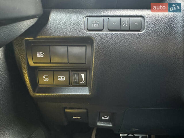 Білий Лексус ІС, об'ємом двигуна 3.46 л та пробігом 55 тис. км за 45000 $, фото 32 на Automoto.ua