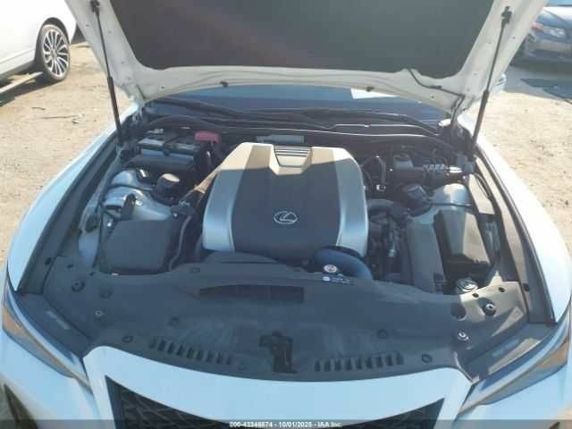 Белый Лексус ИС, объемом двигателя 3.5 л и пробегом 35 тыс. км за 15000 $, фото 9 на Automoto.ua