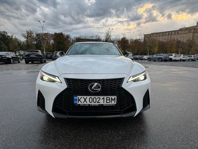 Белый Лексус ИС, объемом двигателя 3.46 л и пробегом 15 тыс. км за 46000 $, фото 1 на Automoto.ua