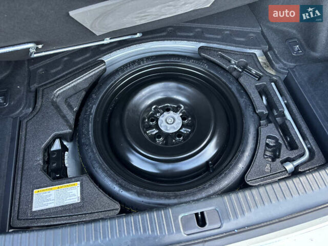 Бежевый Лексус ИС, объемом двигателя 2 л и пробегом 159 тыс. км за 19999 $, фото 32 на Automoto.ua