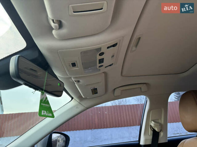 Бежевый Лексус ИС, объемом двигателя 2 л и пробегом 159 тыс. км за 19999 $, фото 22 на Automoto.ua