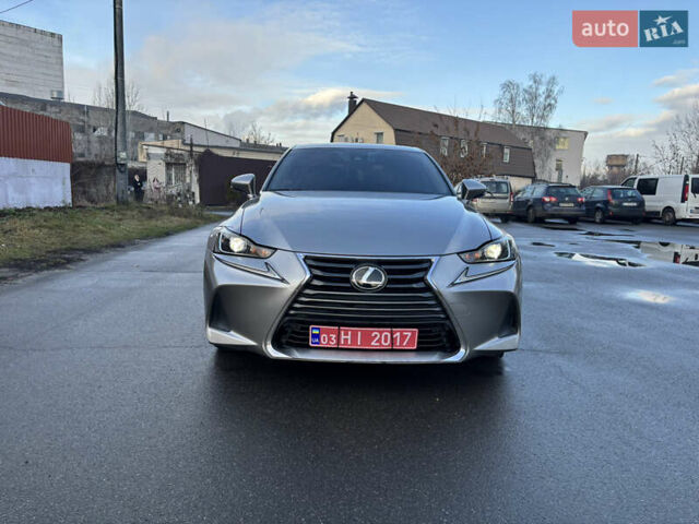 Бежевый Лексус ИС, объемом двигателя 2 л и пробегом 159 тыс. км за 19999 $, фото 1 на Automoto.ua